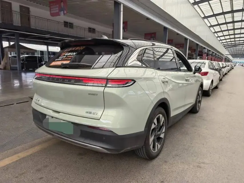 Bestune 2025 yueyi 07 1.5T 210km leisurely version of automatic gear 4