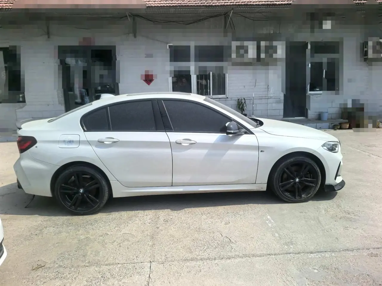 BMW 1 Series 2023 125i 2.0T M Sport Night Edition Automatic 4