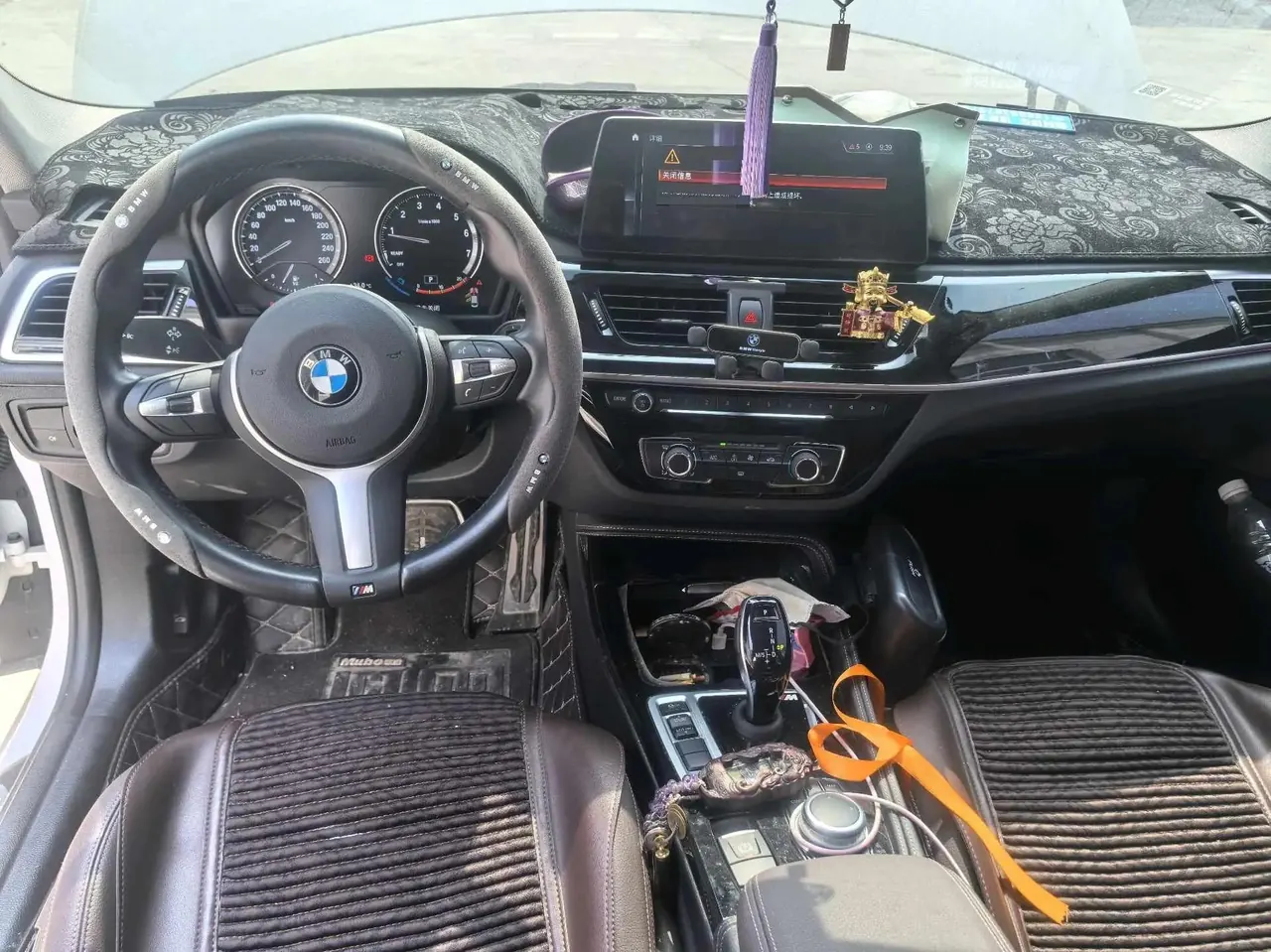 BMW 1 Series 2023 125i 2.0T M Sport Night Edition Automatic 6