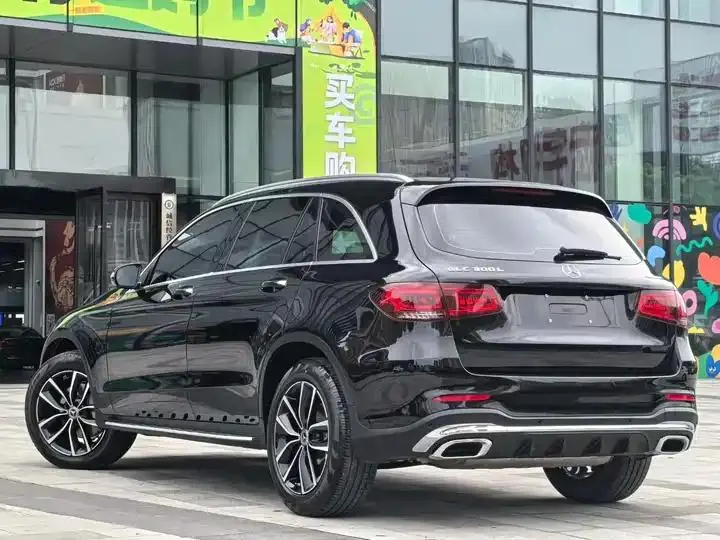 Mercedes Benz GLC 2021 model, GLC 300 L 4MATIC Sport version 3