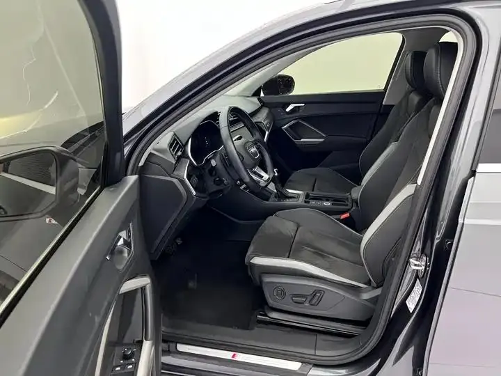 Audi Q3 2020 35 TFSI Fashion Dynamic 23
