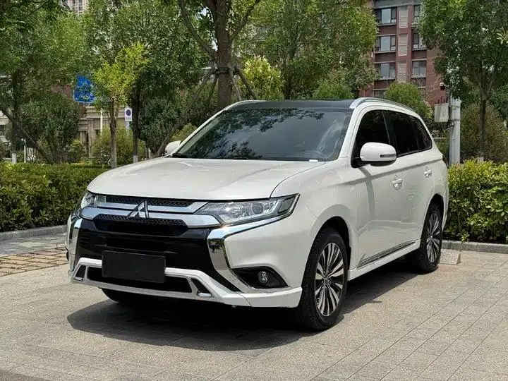 Outlander 2021 model changed to 2.0L two-wheel drive free version 5 2