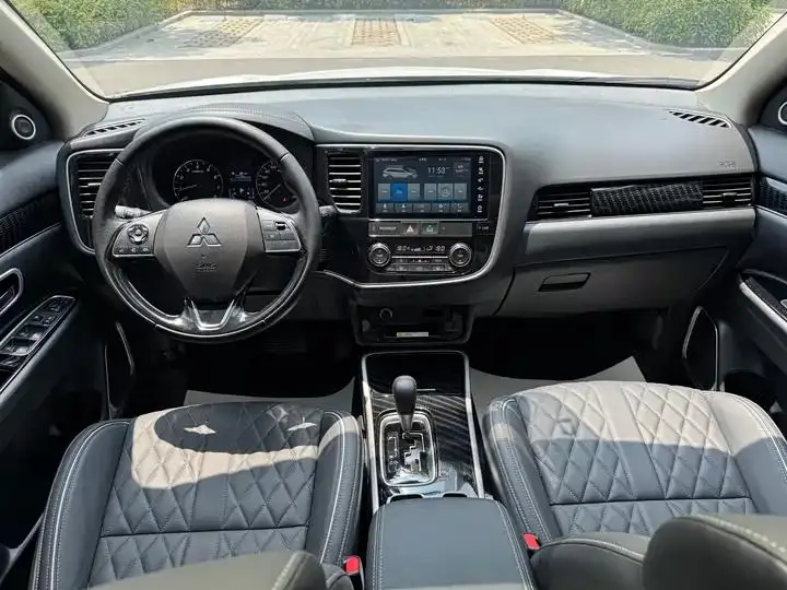 Outlander 2021 model changed to 2.0L two-wheel drive free version 5 20