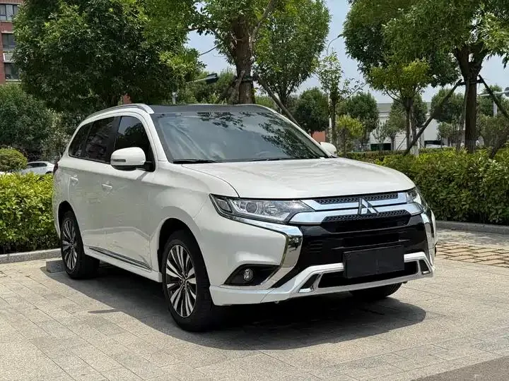 Outlander 2021 model changed to 2.0L two-wheel drive free version 5 4