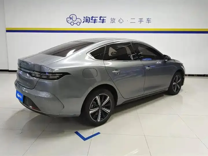Destroyer 05 2024 Glory Edition DM-i 120KM Honor Model 3