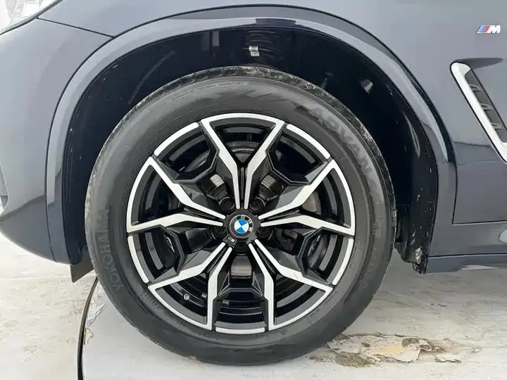 BMW X3 2022 facelift xDrive25i M sports suit 13