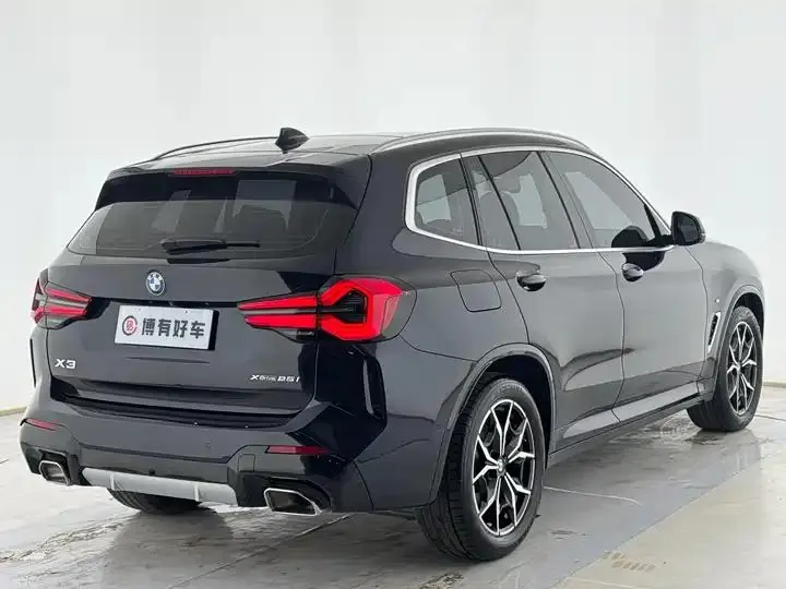 BMW X3 2022 facelift xDrive25i M sports suit 16