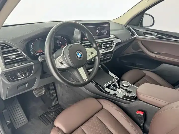 BMW X3 2022 facelift xDrive25i M sports suit 5