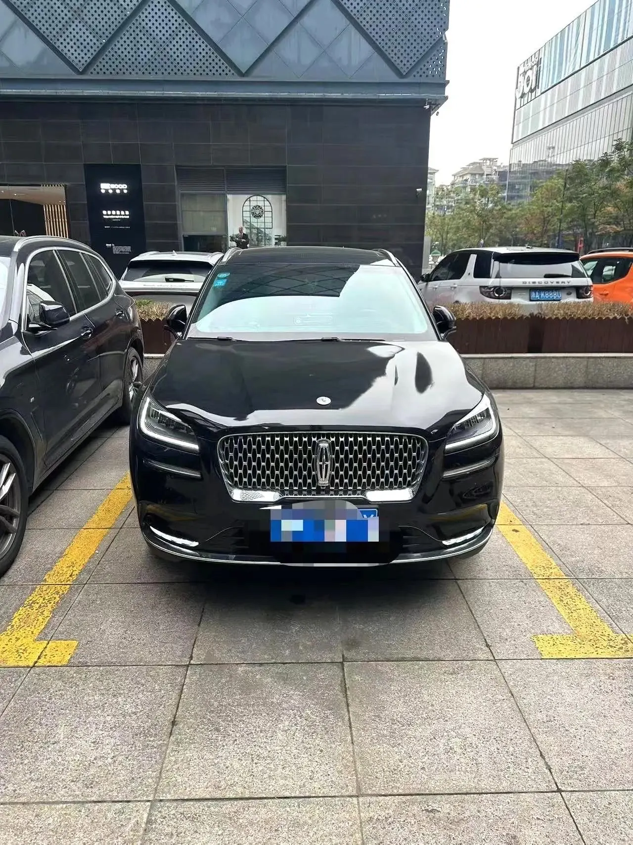 Explorer 2020 2.0T Two‑Wheel Drive Prestige Edition 2