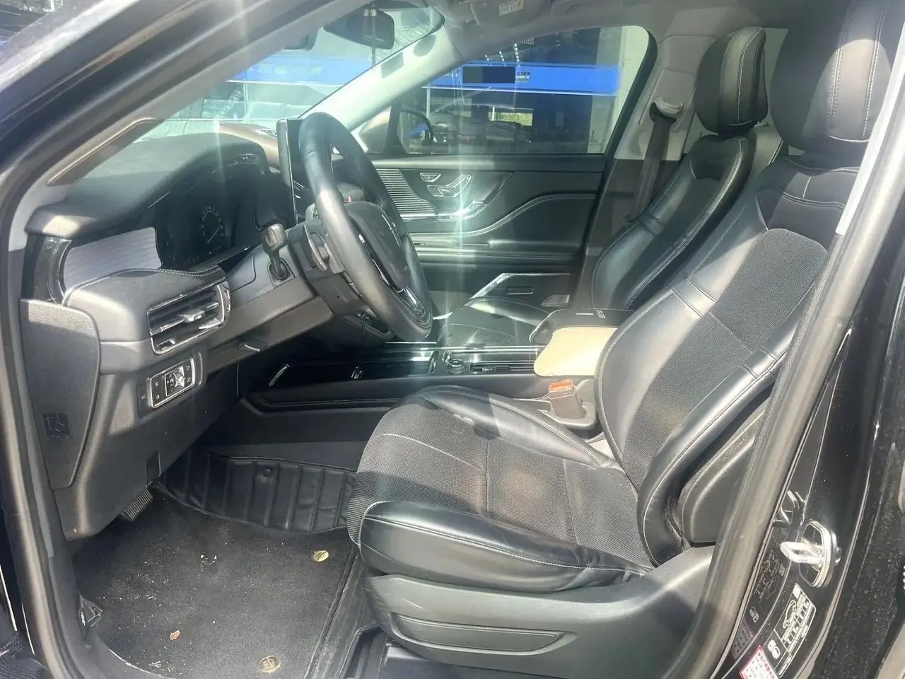 Explorer 2020 2.0T Two‑Wheel Drive Prestige Edition 5