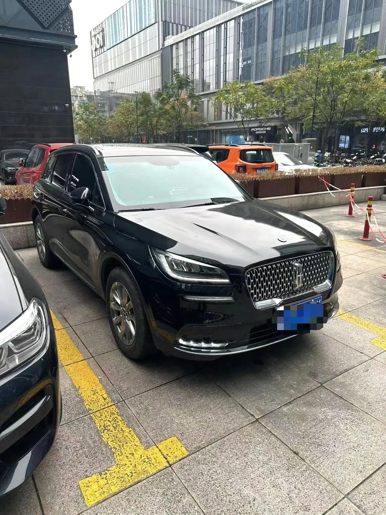 Explorer 2020 2.0T Two‑Wheel Drive Prestige Edition 6
