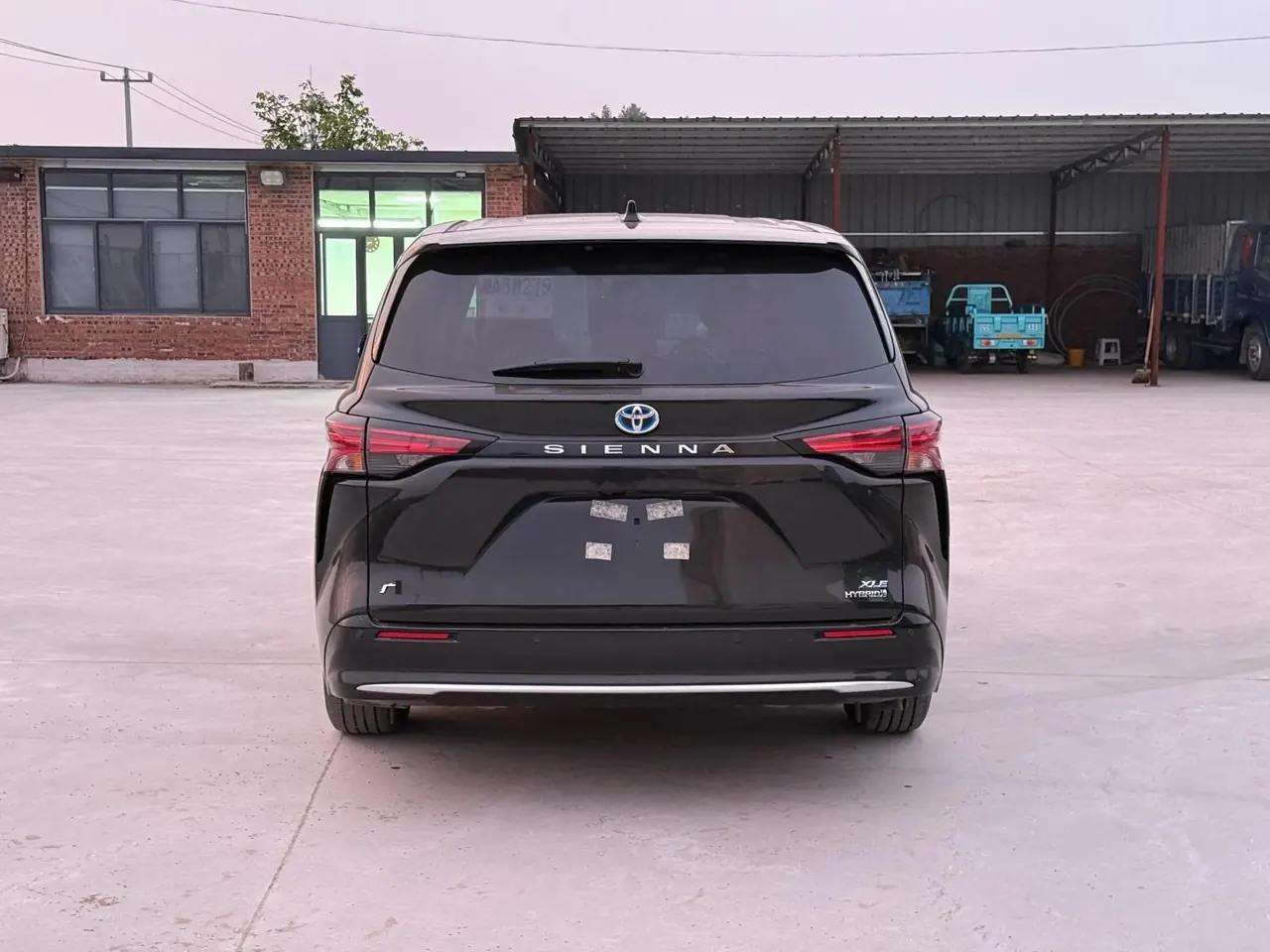 Toyota 2023 Sana 2.5 Stepless Deluxe Edition Automatic Gear 9