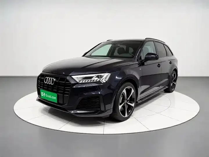 Открыть галерею: Audi Q7 2021 55 TFSI quattro S line Sport