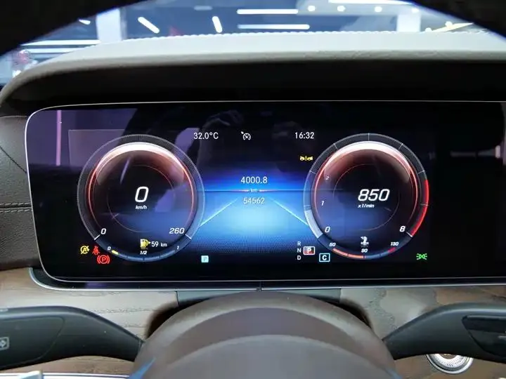 Mercedes Benz E-Class 2023 E 300 L Luxury Model 17