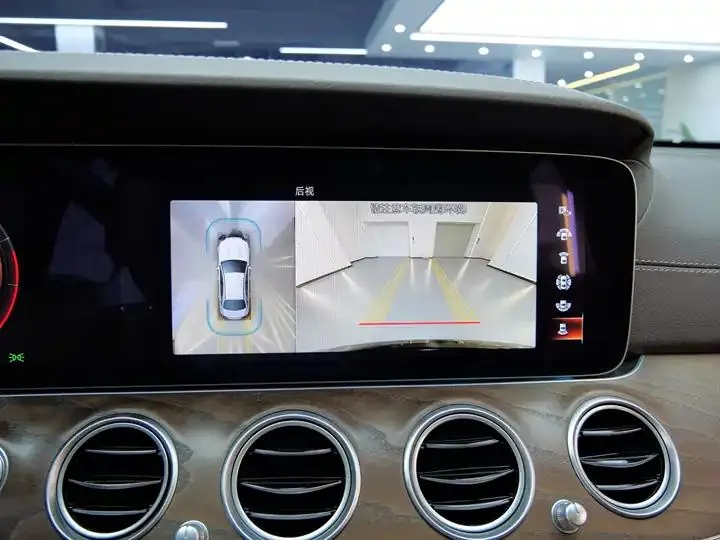 Mercedes Benz E-Class 2023 E 300 L Luxury Model 18