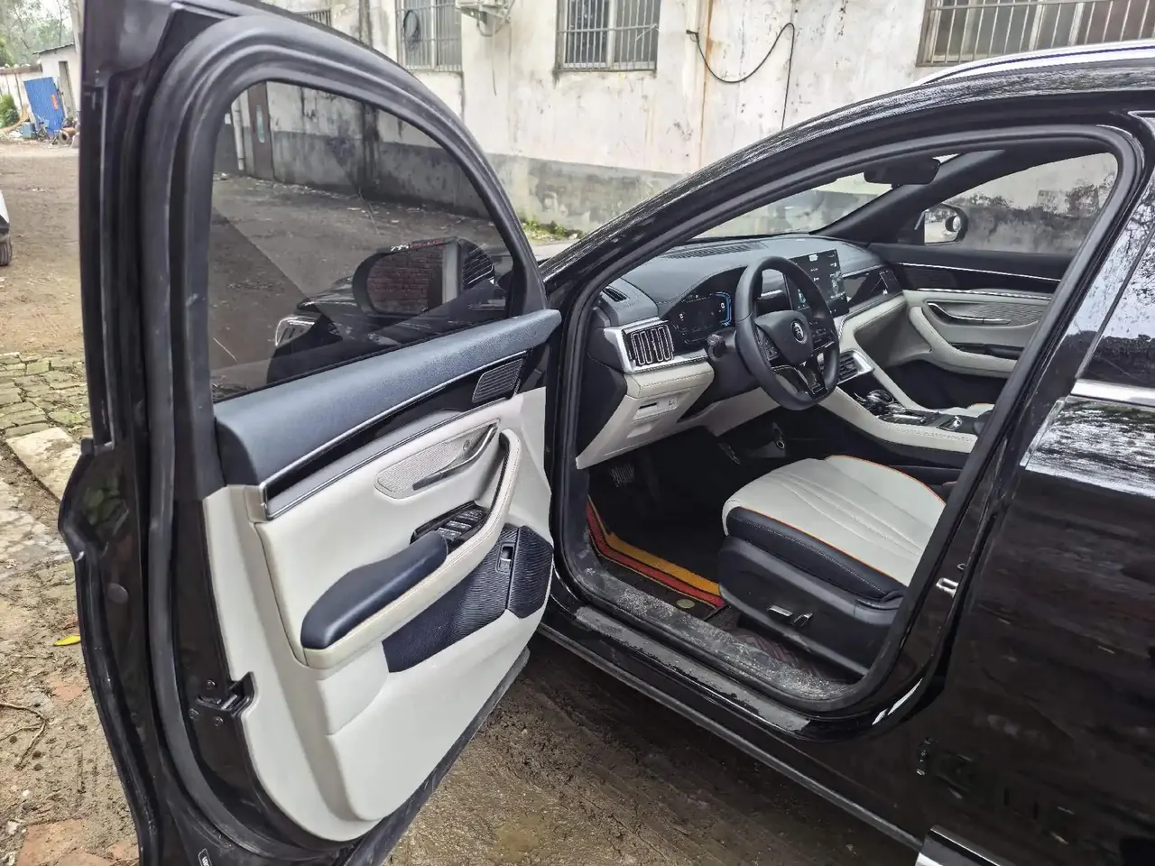 2021 BYD Song PLUS DM-i 110km Flagship Model 11