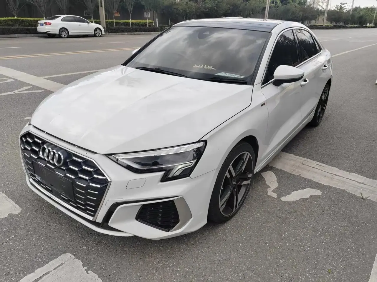 Открыть галерею: Audi A3 2021 model A3L Limousine 35 TFSI Sporty Style
