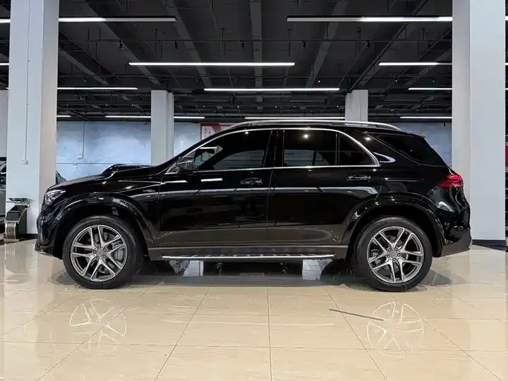 Mercedes Benz GLE AMG 2024 AMG GLE 53 4MATIC 3