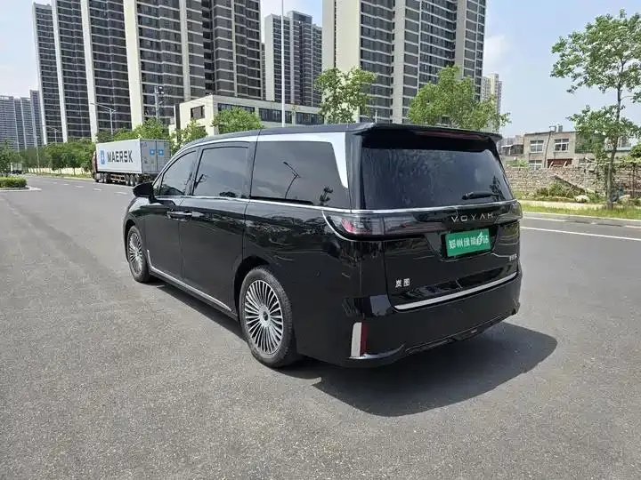 Voyah Dreamer 2025 PHEV Four-wheel Drive Distinguished Kunpeng Edition 7