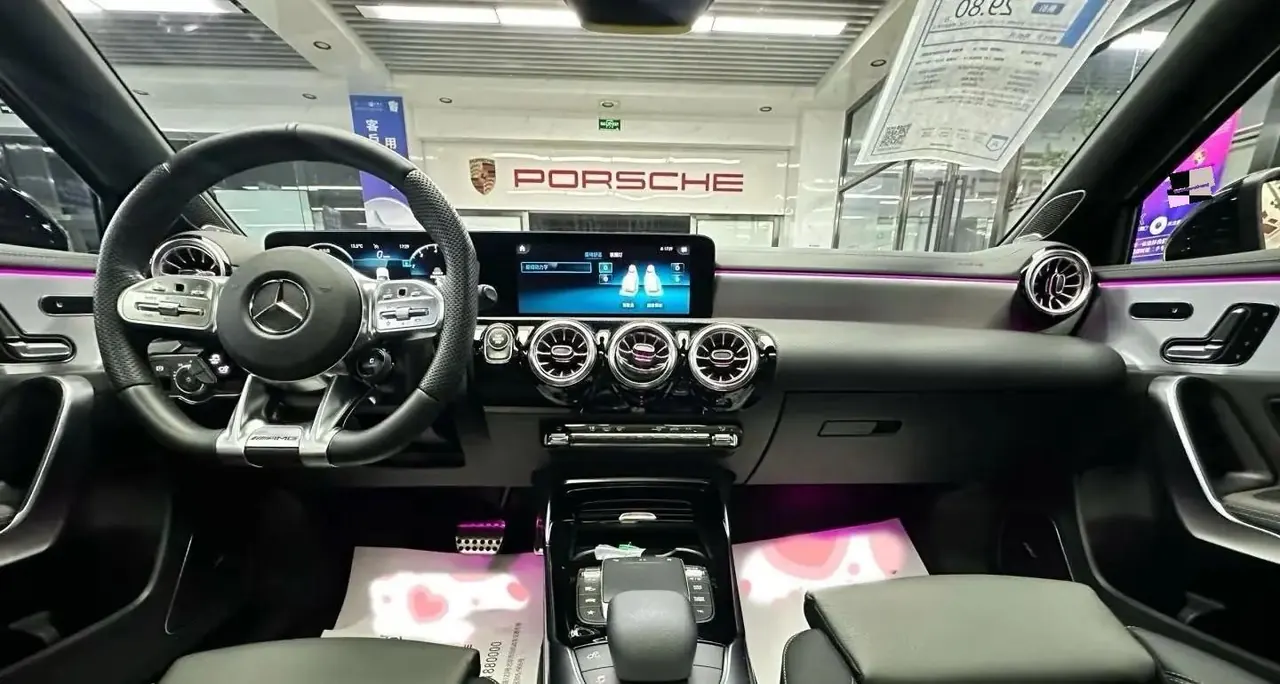 Mercedes Benz Class A AMG 2020 AMG A 35 L 4MATIC 4