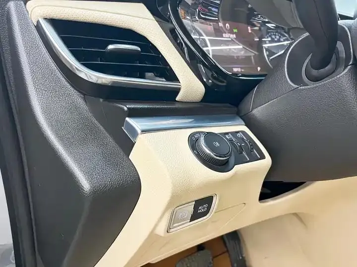 Buick GL8 2023 Land Business Class 652T Luxury Model 11