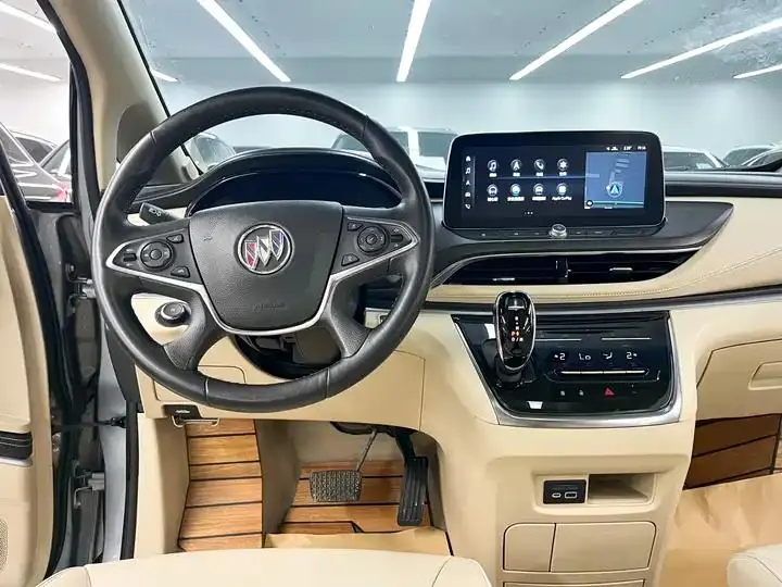 Buick GL8 2023 Land Business Class 652T Luxury Model 12