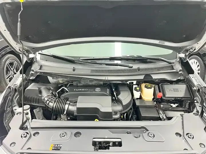 Buick GL8 2023 Land Business Class 652T Luxury Model 24
