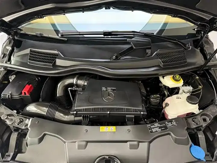 Mercedes Benz Class V 2024V 260 L High Top Custom Edition 12
