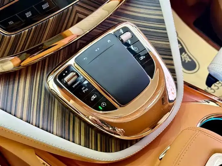 Mercedes Benz Class V 2024V 260 L High Top Custom Edition 16