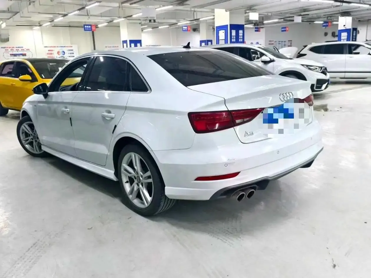 Audi A3 2020 Limousine 35 TFSI Fashion Version National V 7