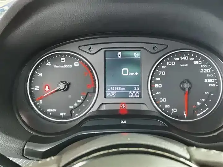 Audi Q2L 2022 35 TFSI Fashion Elegant 12