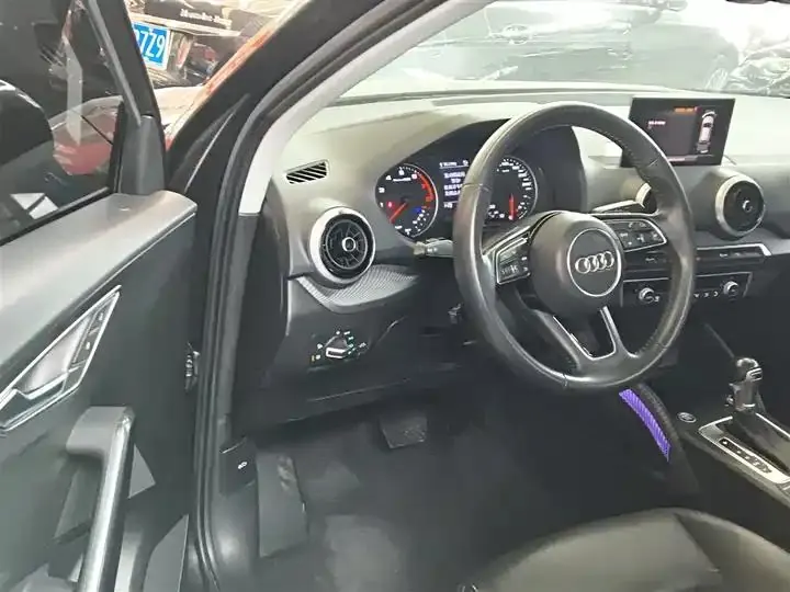 Audi Q2L 2022 35 TFSI Fashion Elegant 16