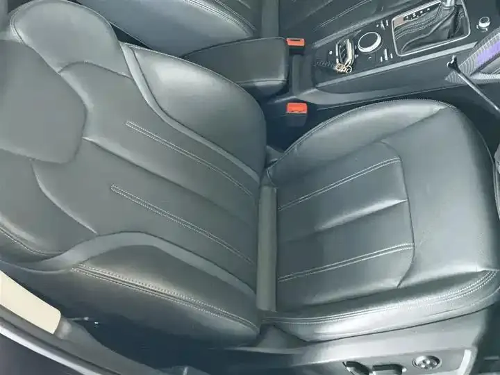 Audi Q2L 2022 35 TFSI Fashion Elegant 25