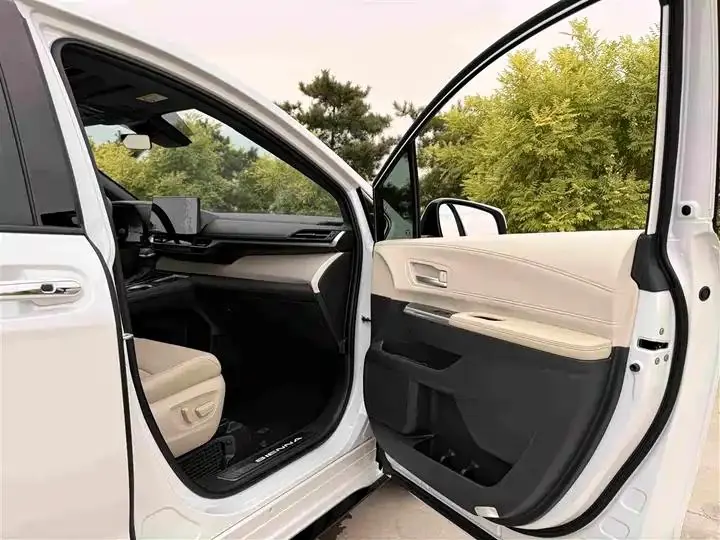 Sana SIENNA 2023 2.5L Hybrid Premium Edition 10