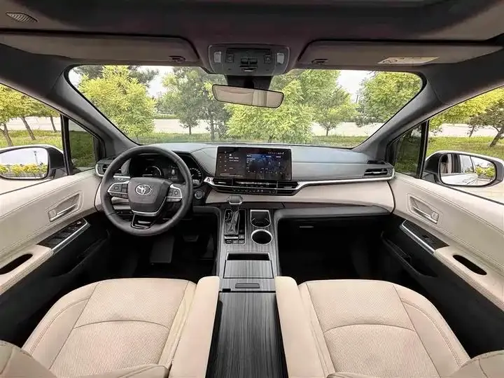Sana SIENNA 2023 2.5L Hybrid Premium Edition 7