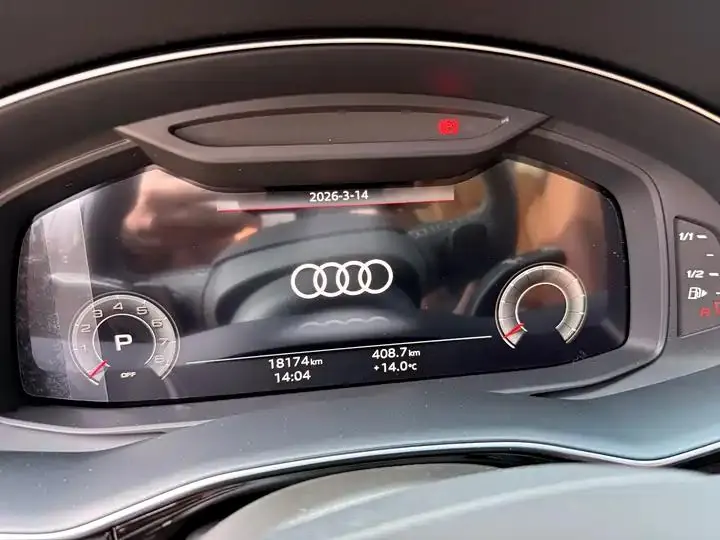 Audi Q7 2025 45 TFSI quattro S line Black Samurai 10