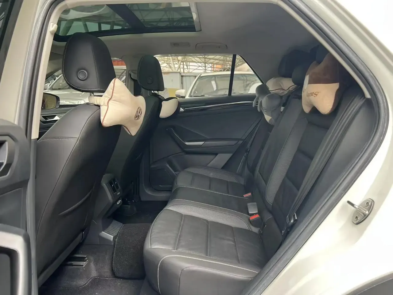 T-ROC Tange 2020 280TSI DSG Two-Drive Elite Model 5