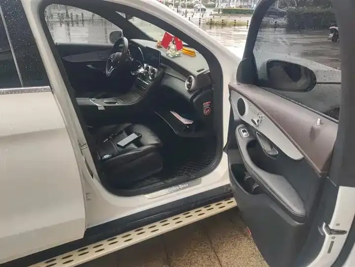 Mercedes Benz GLC 2021 model GLC 260 L 4MATIC Dynamic Edition 8