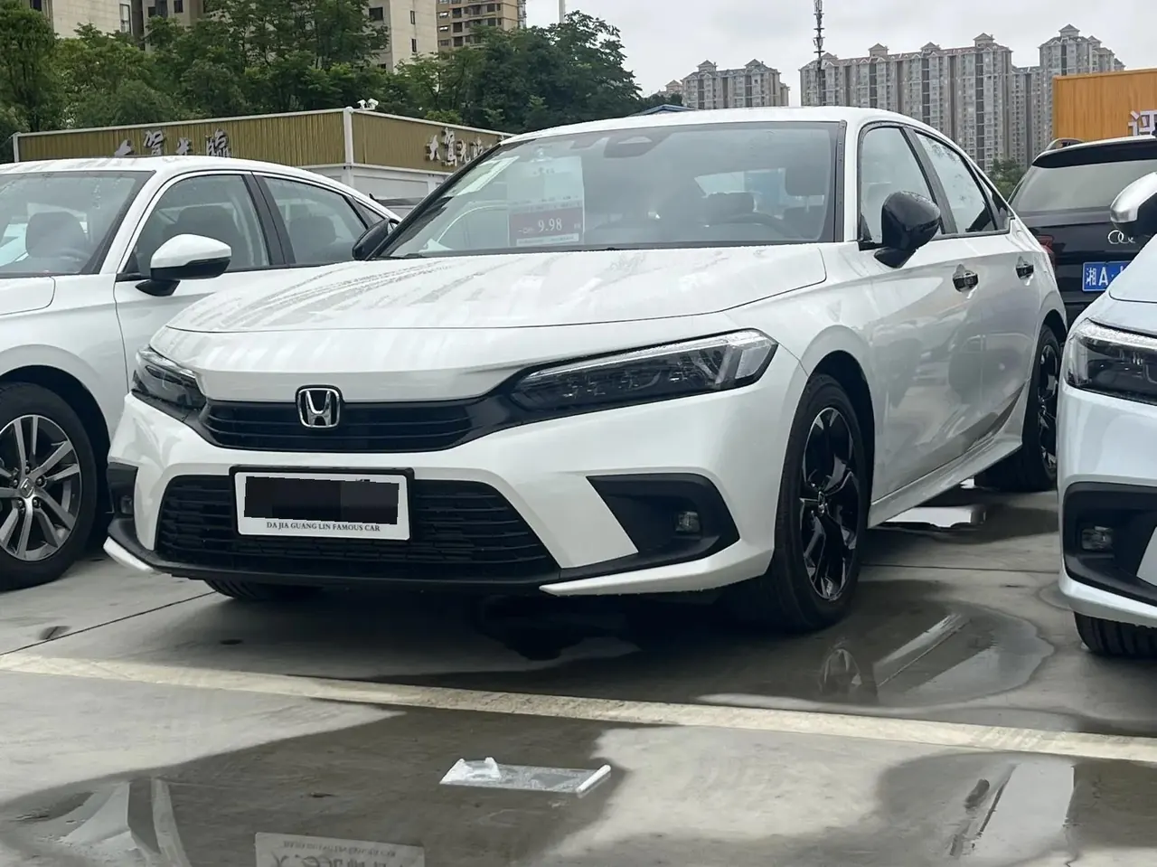 Civic 2022 240TURBO CVT Combustion Edition - View 1