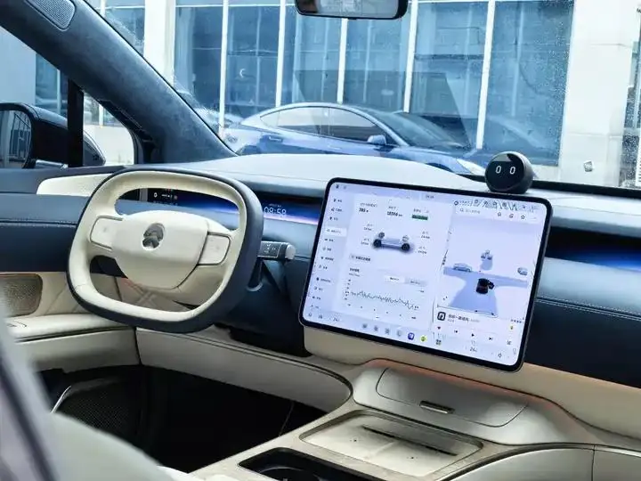 NIO ET9 2025 102kWh Signature Edition 8