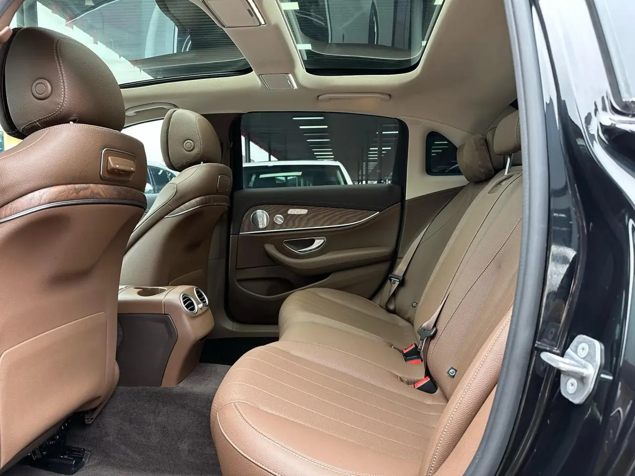 Mercedes Benz E-Class 2020 to E 300 L Fashion 6