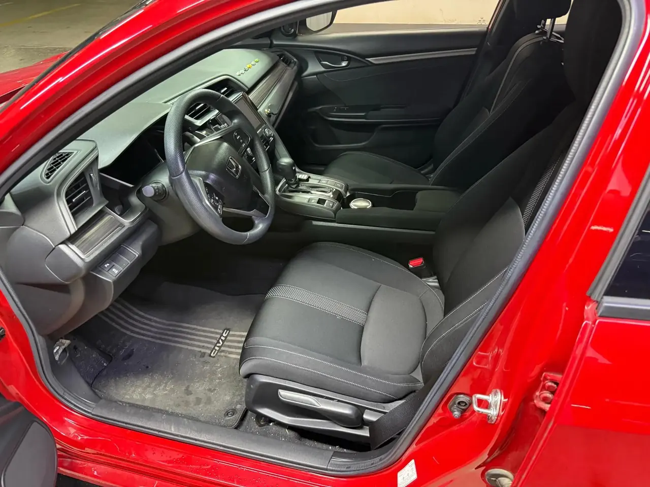 Civic 2021 HATCHBACK 220TURBO CVT Trendy & Cool Edition 2