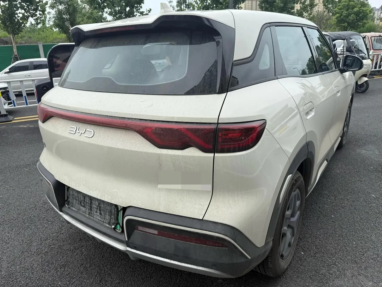 BYD 2025 Yuan UP 301KM Pilot Automatic Gear 5