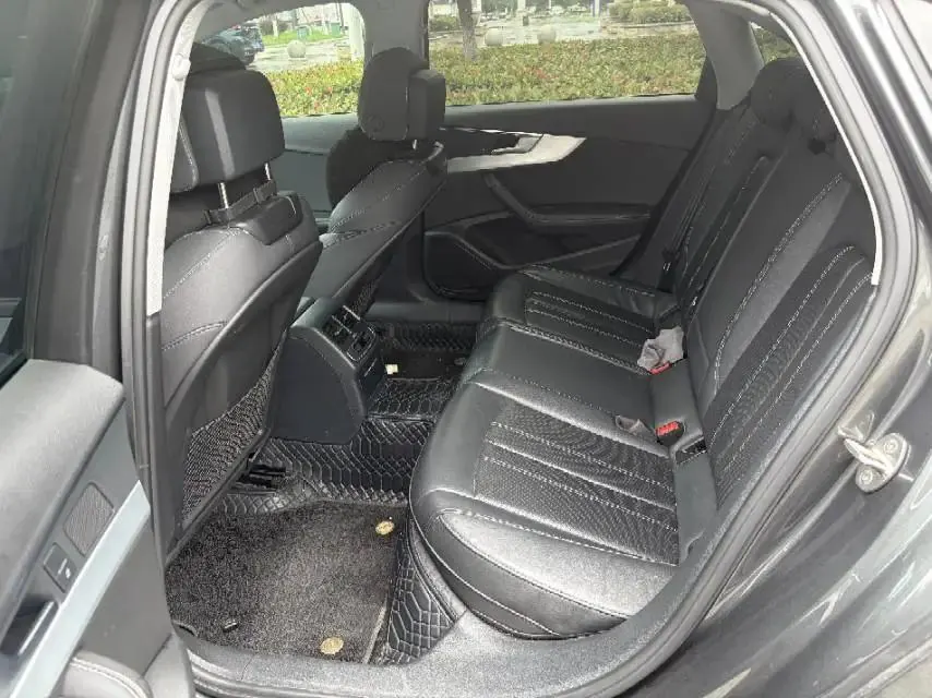 Audi A4L 2022 model, 40 TFSI Luxury Dynamic Edition 4