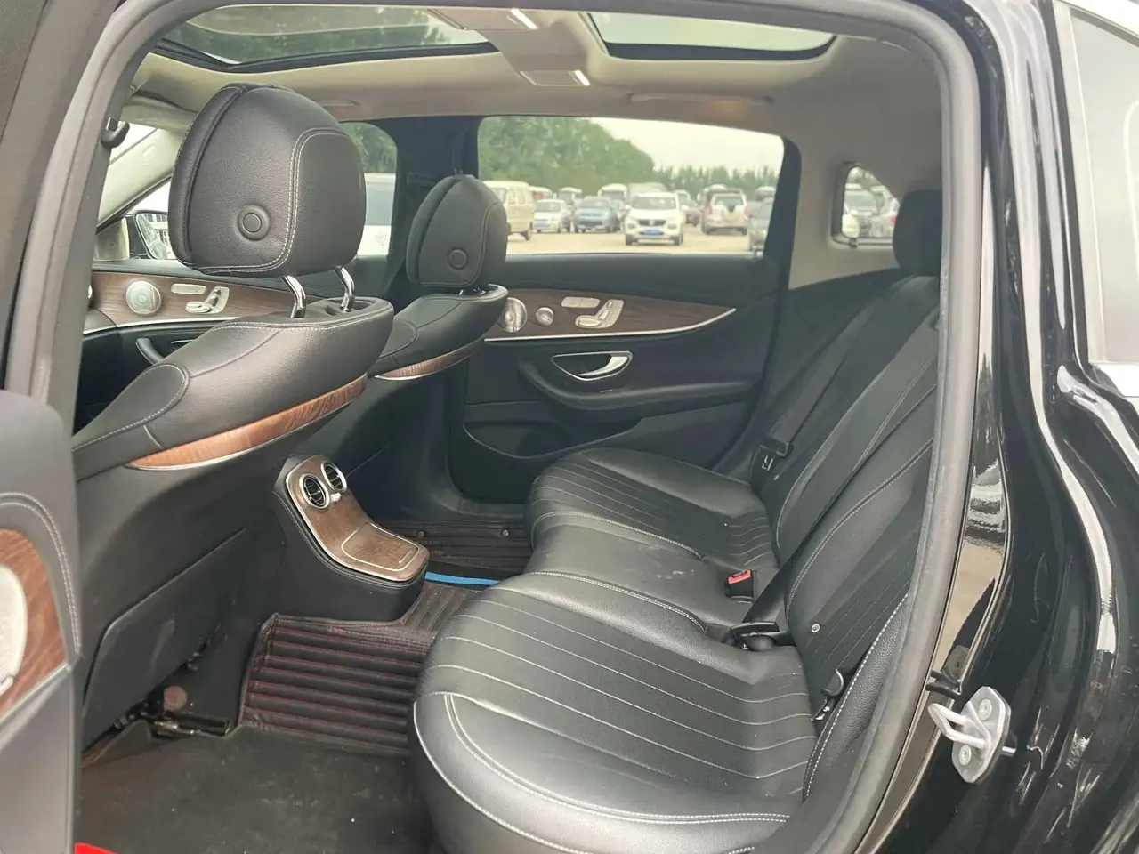 Mercedes Benz E-Class 2021 E 300 L Luxury Model 9