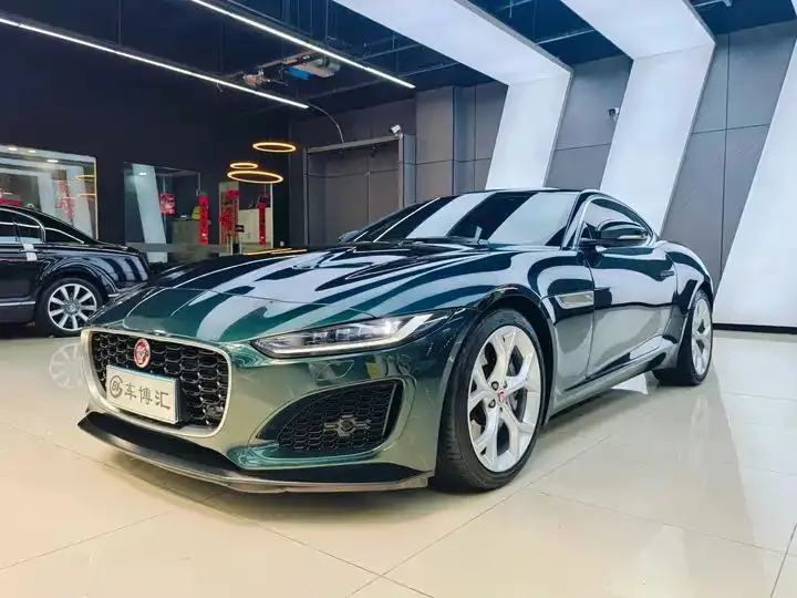 Открыть галерею: Jaguar F‑TYPE 2021 P300 Rear-Wheel-Drive Coupe