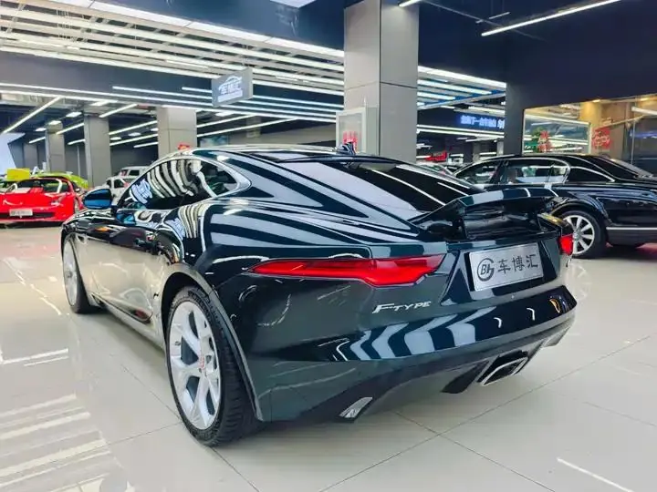Jaguar F‑TYPE 2021 P300 Rear-Wheel-Drive Coupe 5