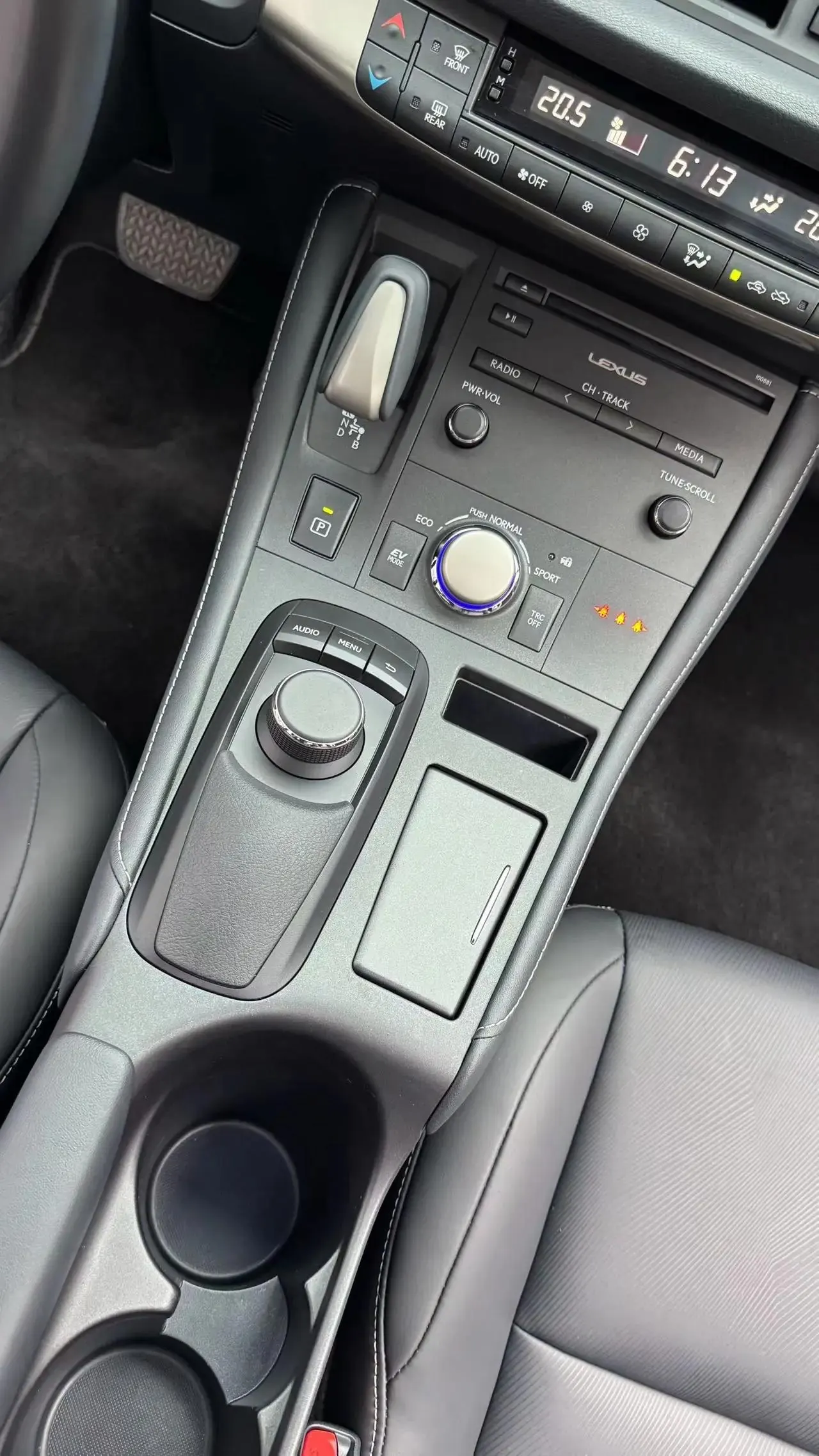 Lexus CT 2017 CT200h Comfort Edition Monochrome National V 14