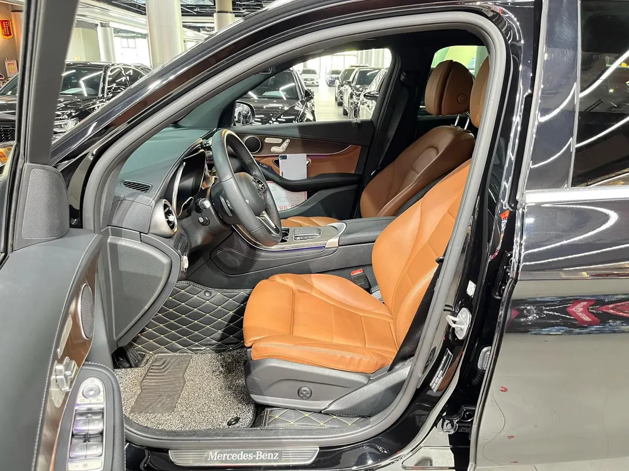 Mercedes Benz GLC 2020 model, facelifted GLC 300 L 4MATIC Sport version 4