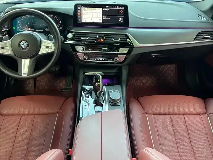 BMW 5 Series 2023 530Li Exclusive M Sports Suit 7